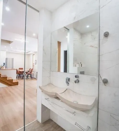 Apartment Host2u Penthouse Sauna, Jacuzzi, Fireplace Bansko