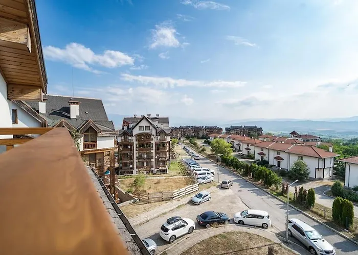 Host2u Penthouse Sauna, Jacuzzi, Fireplace Apartment *